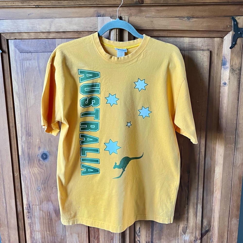 Purely Australian Yellow Australia Kangaroo Tee Size Medium